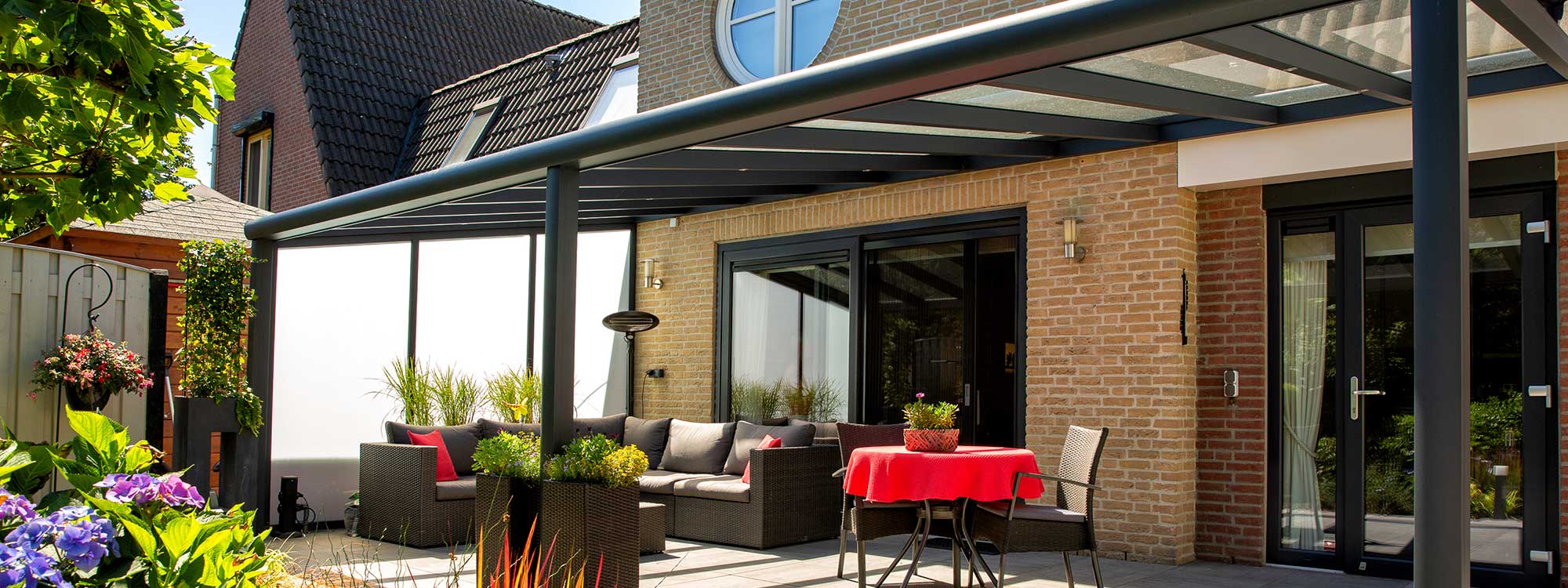 Lakeland Piazza Pergola offer